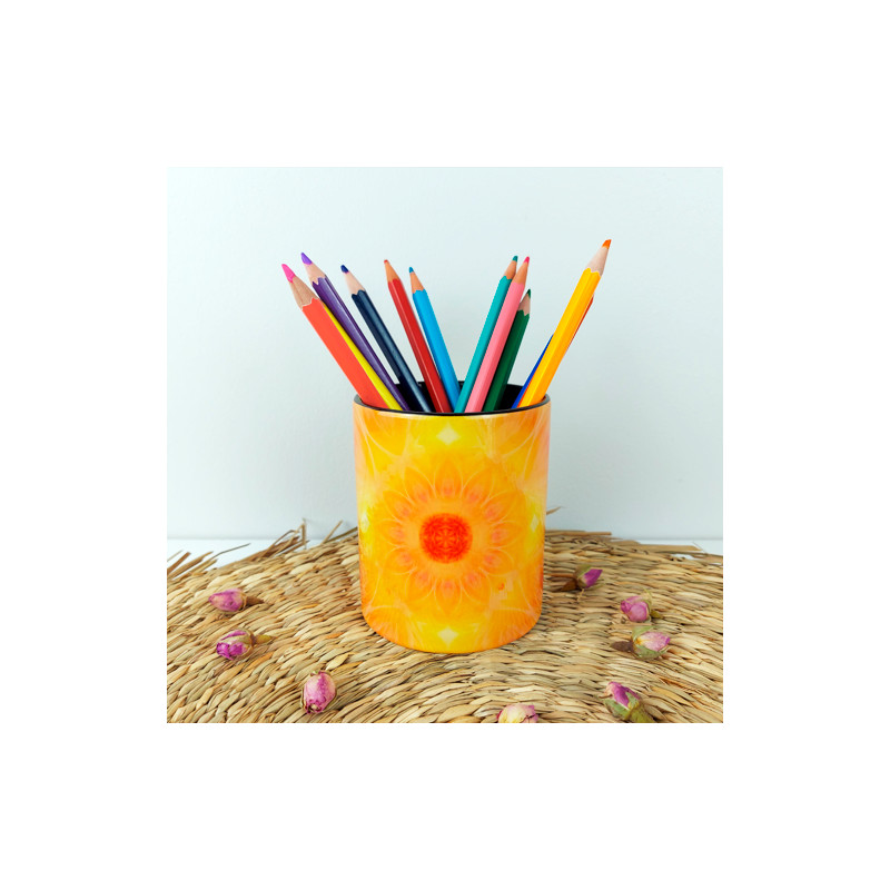Living with one's soul Pencil holder