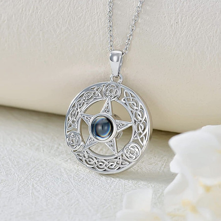 Collana Pentacolo e intreccio