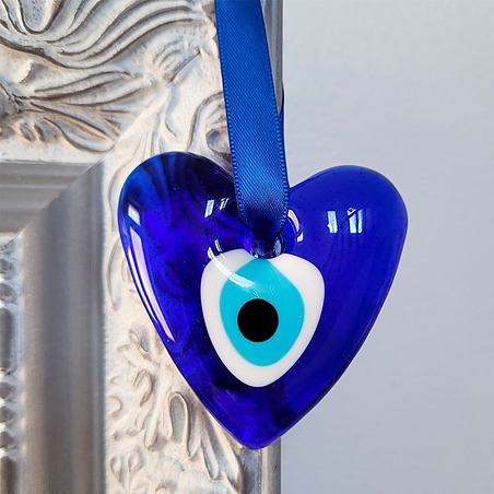 Oeil bleu coeur