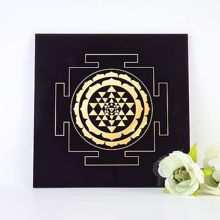 Bandeja energizante Sri yantra (fondo negro)