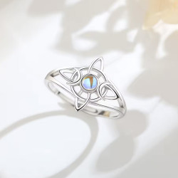 Anillo nudo de bruja con piedra