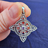 Pendentif noeud de sorcière zircon améthyste
