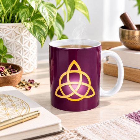 Taza Triquetra violeta