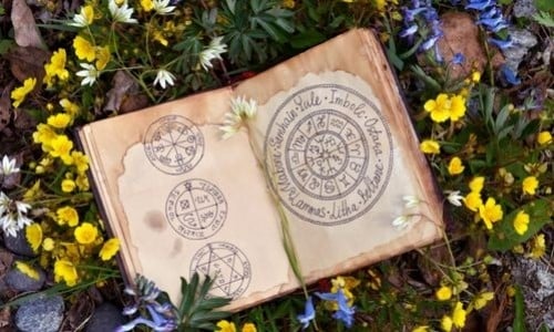 Symboles wicca : signification et utilisation