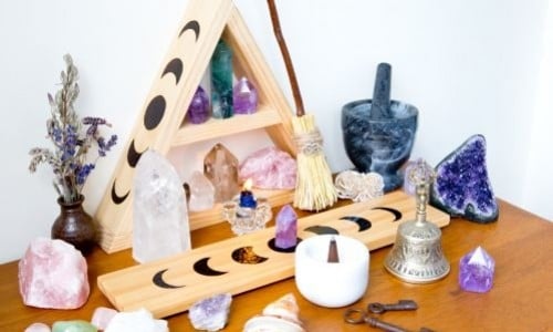 How to make an altar and consecrate it